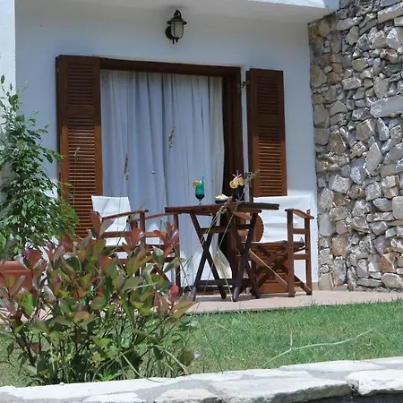 Granitis Hotel 3*